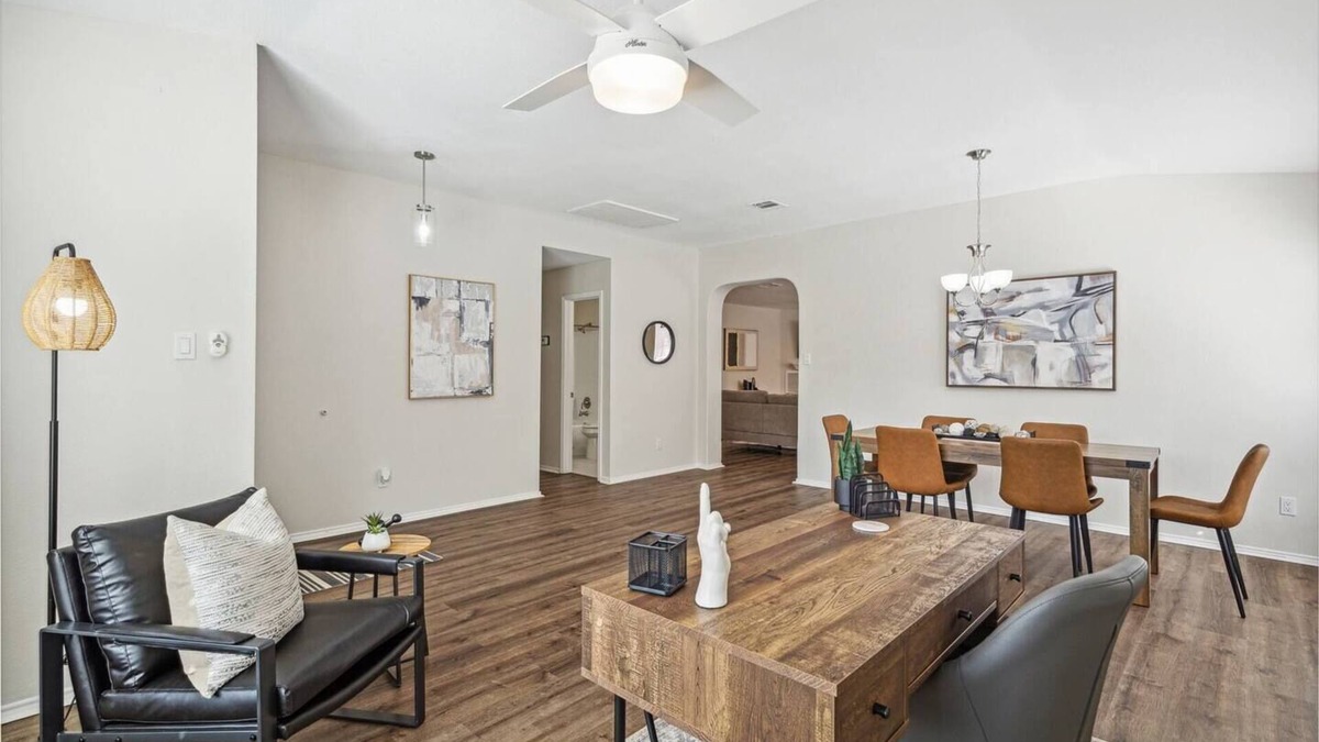 Sachse House | TCH - Spacious 4bd/2ba home in Sachse with Office