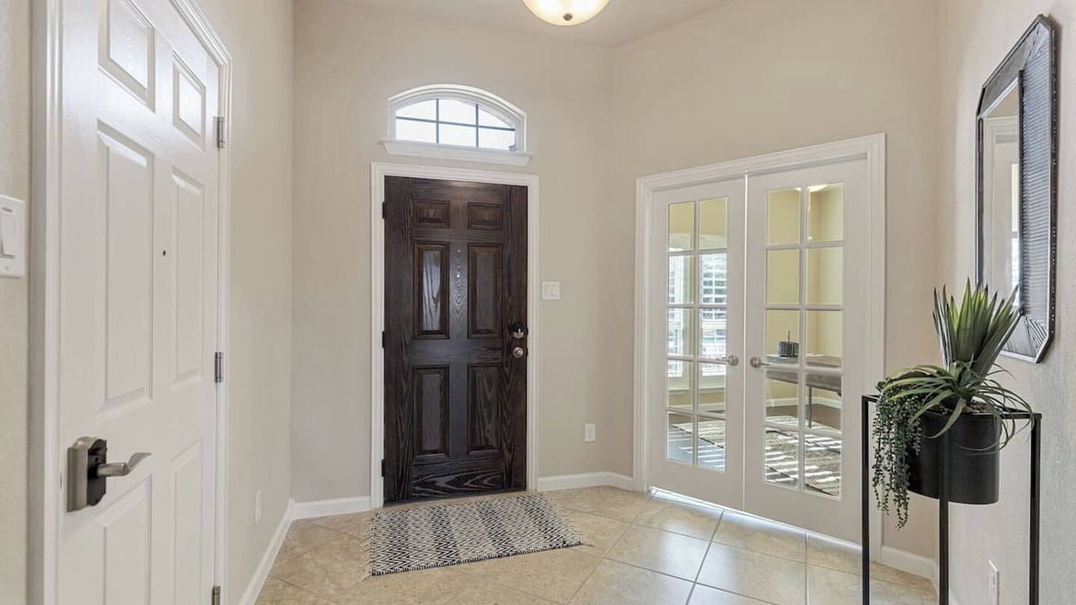 Keller House | TCH - Spacious 4bd/3ba home in Fort Worth w/Office