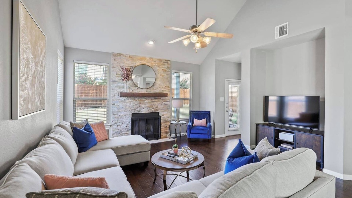 McKinney House | TCH - Spacious 5bd/2.5ba in McKinney with Office