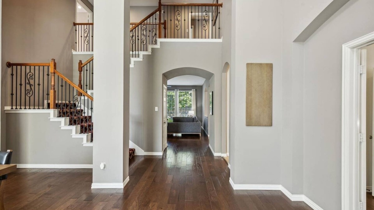 South Arlington House | TCH - Spacious 5bd/3.5ba home in Mansfield w/Off.