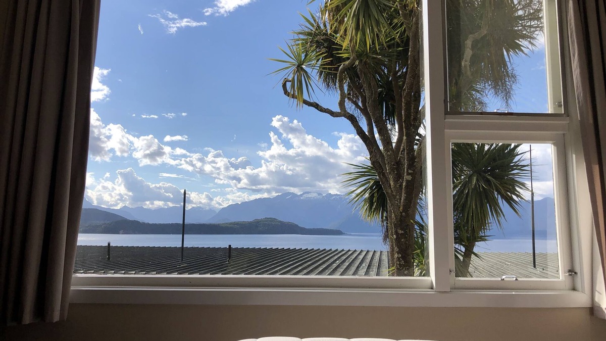 Manapouri Hotel | Te Anau Manapouri Lake Hotel