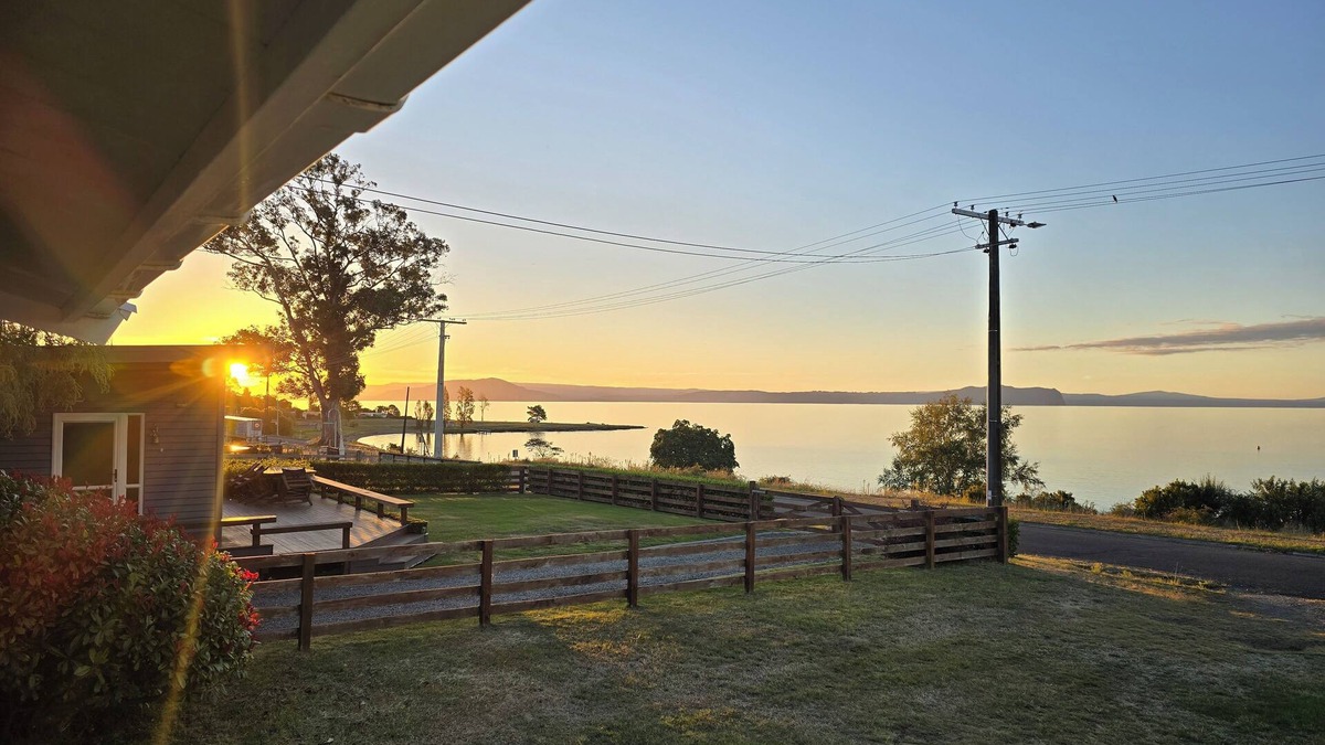 Waitetoko House | Te Moe - Lake Taupo Holiday Home