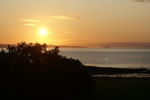 Te Puru Cabin | Te Puru Beach Lodge