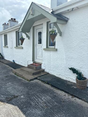 Ardara House | Teach Elle Cottage F94V2W2