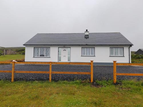 Saula House | Teach Molcamor, Achill Island