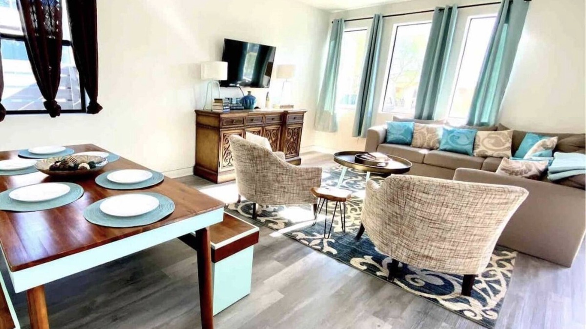 Garfield Condo | Teal Luxury - New building, 7 guests, pet friendly