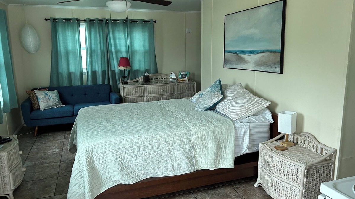 Jensen Beach Cottage | TEAL TOMORROW at Pelican's Rest