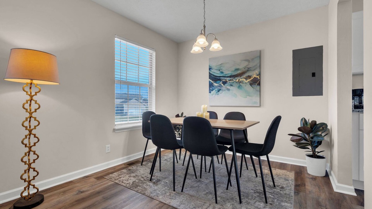 Oak Grove House | Team Travel Made Easy – Work Stay Wish, Granted!