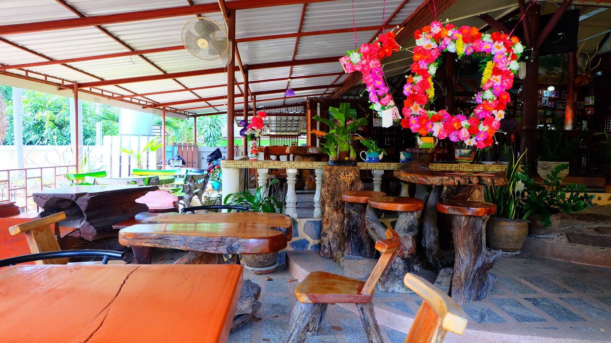 Kamphaeng Phet Hotel | Techno Riverview Resort