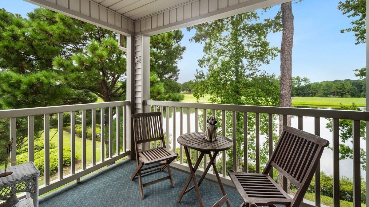 Pawleys Island Condo | Tee Time Escape condo in Beautiful True Blue Golf Resort with Community Pool