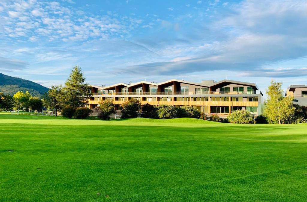 Celadna Apartment | Teehouse Golf Apartment