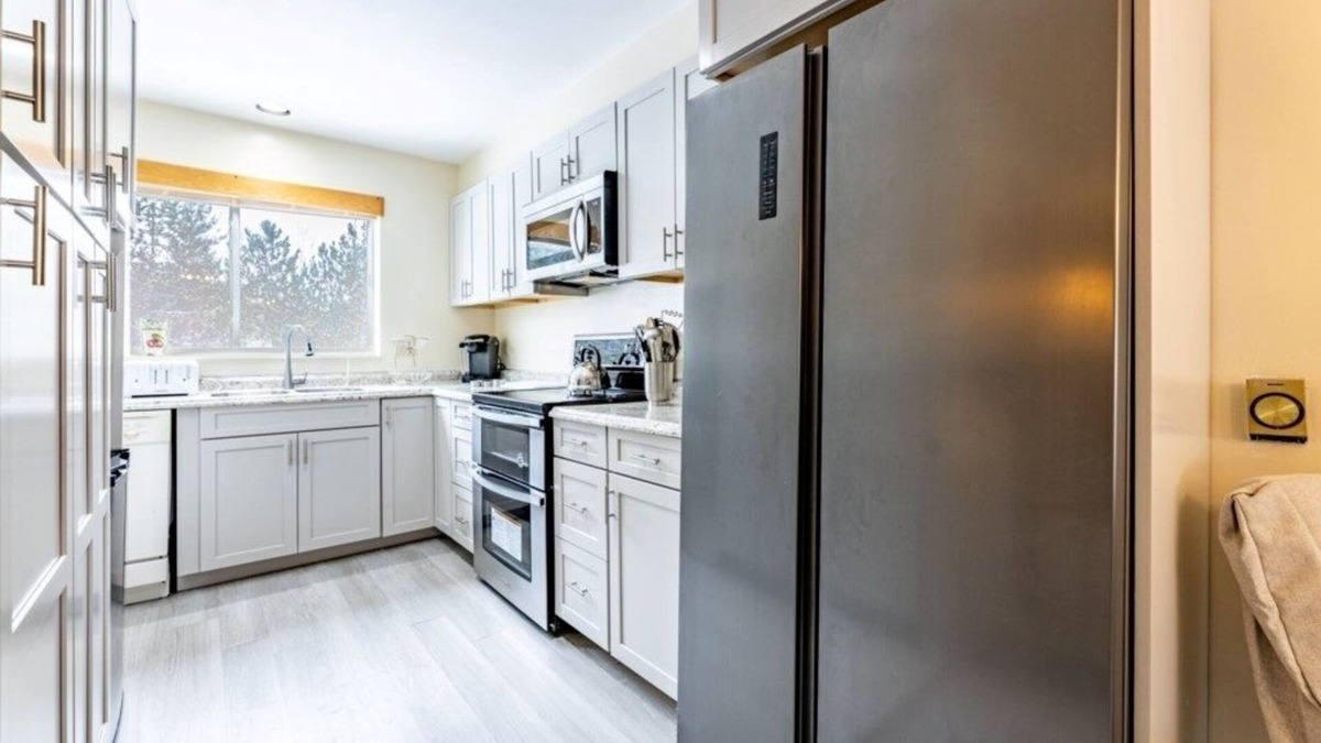 Jeffersonville Condo | Telemark 5 4 Bedroom Condo by RedAwning