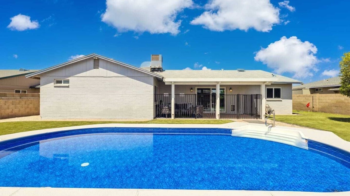Tempe House | Tempe Oasis: Pool, Spa, Family Games, 9min to ASU