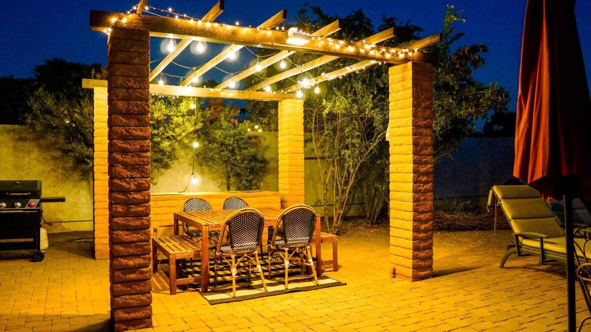 Tempe House | Tempe Poolside Hideaway- AC, pool, arcade room