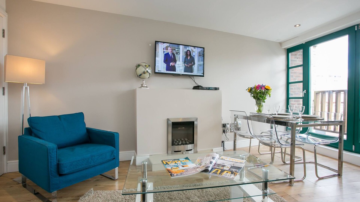 Temple Bar Apartment | Temple Bar Square 3 Bed/2Bath Penthouse Apartment - private rooftop with views
