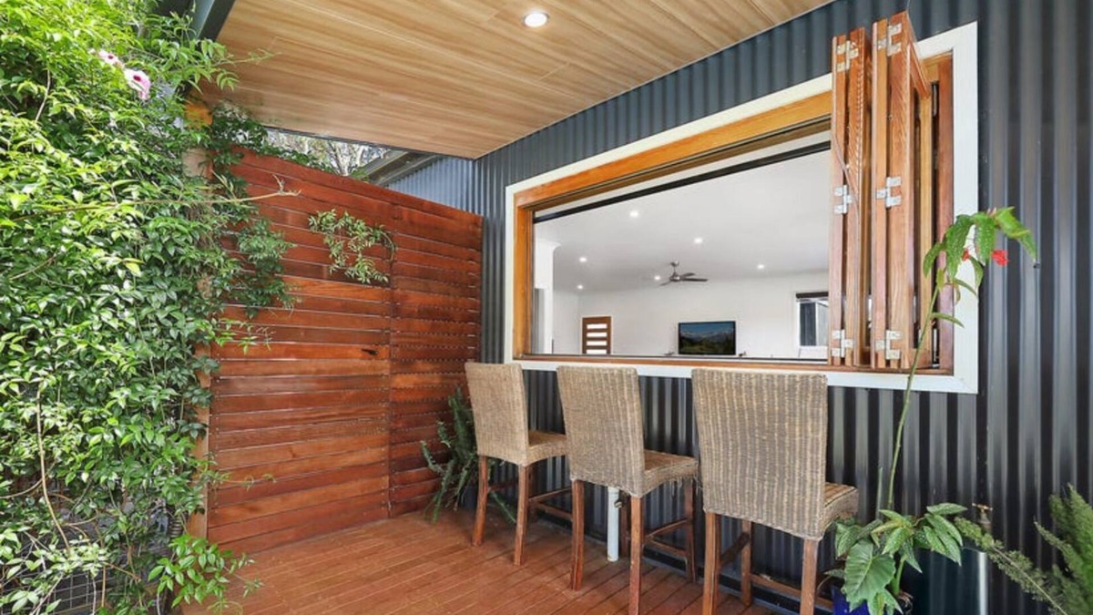 Lima East Cottage | Temple of the Quiet Vale