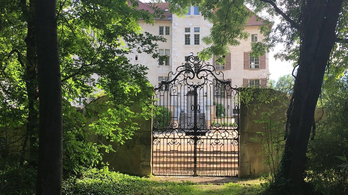 Fontaine Apartment | Tempologis - Chateau de la Rochette