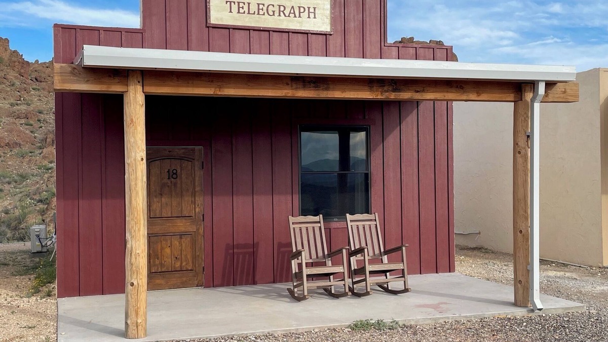 Study Butte-Terlingua Cabin | Ten Bits Ranch - Room # 18 - Telegraph