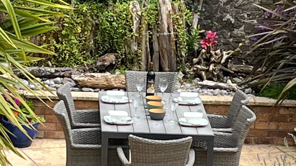 Tenby Apartment | TENBY TUDOR SQUARE - the perfect location to see what Tenby has to offer?