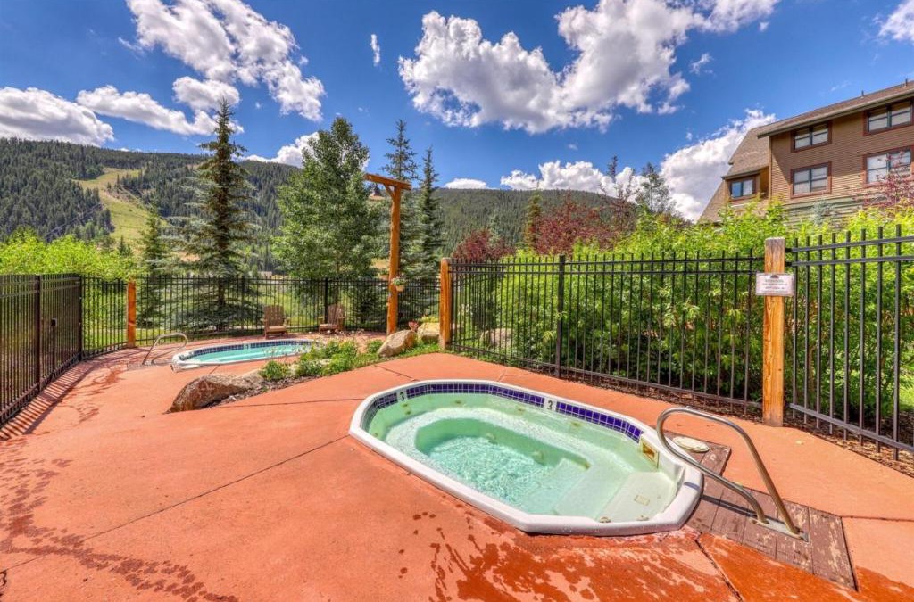 Mountain House Apartment | Tenderfoot Lodge 2 Bedroom In Keystone