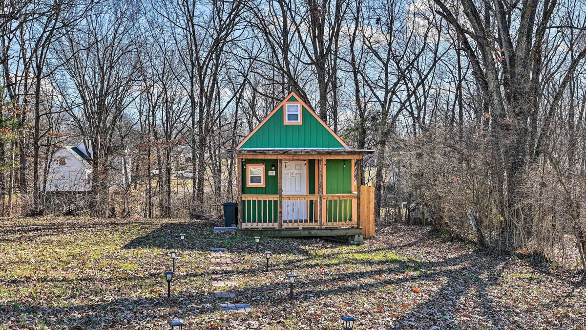 Greenbrier Apartment | Tennessee Tiny Home ~ 24 Mi to Nashville