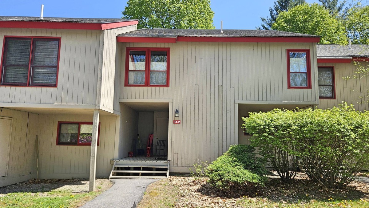 Lincoln House | Tennis, ski shuttle, pool & hot tub access, fireplace. L3102 by LRS