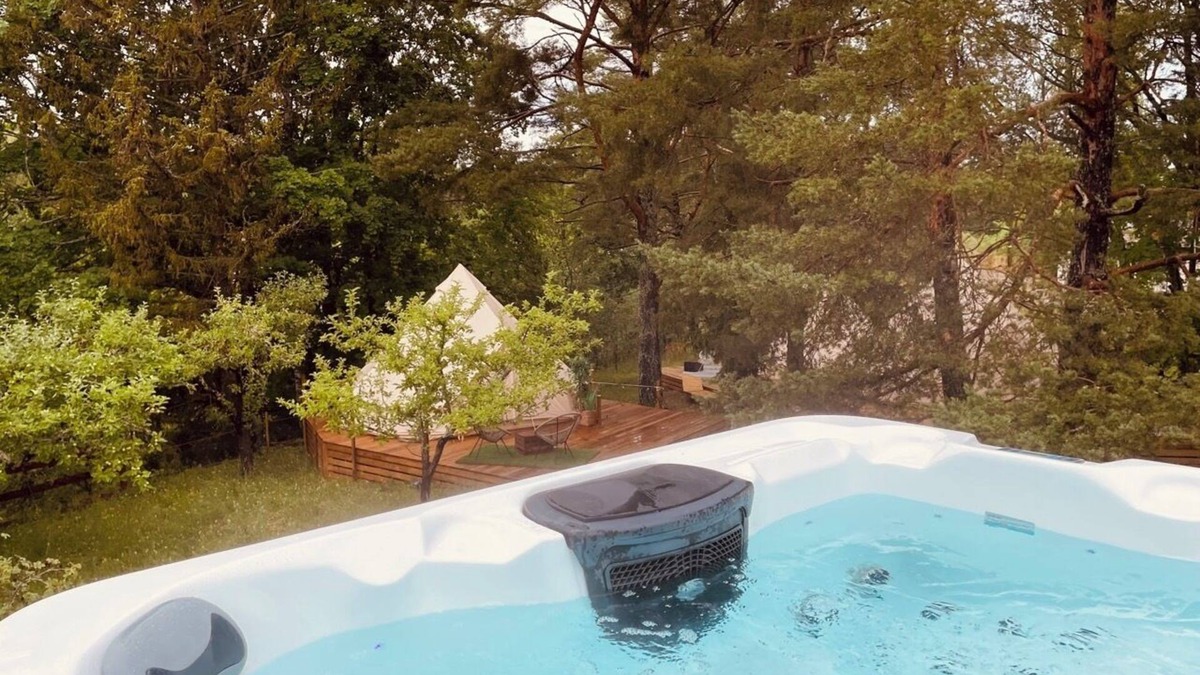 Mariefred Cabin | tent delhi, a b&b in a luxury glamping style