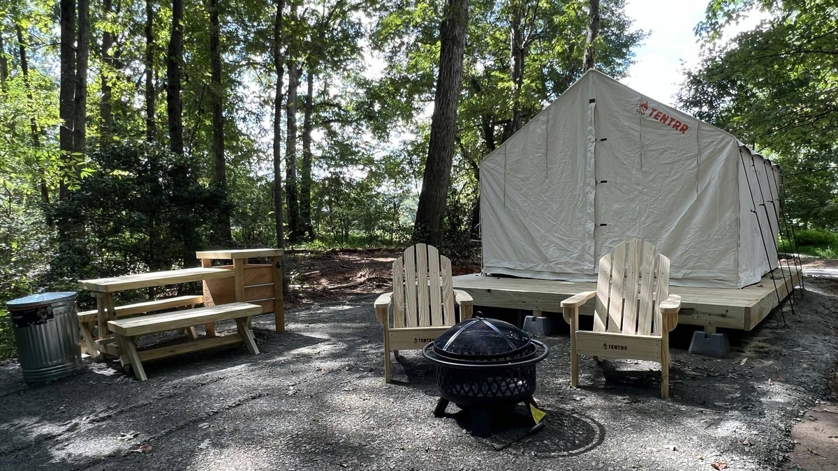Unionville RV Rental | Tentrr Signature Site - Stuart's Skylark- The Camp at Dearsville
