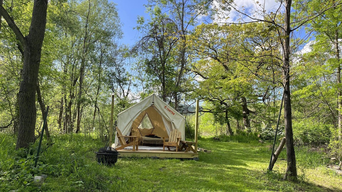 Camptown RV Rental | Tentrr Signature Site - River444 Kingfisher Site