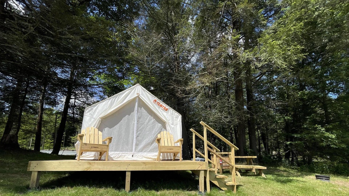 Hamlin RV Rental | Tentrr Signature Site - Lakeview Glampsite "Lakeside Lounge" (G2)