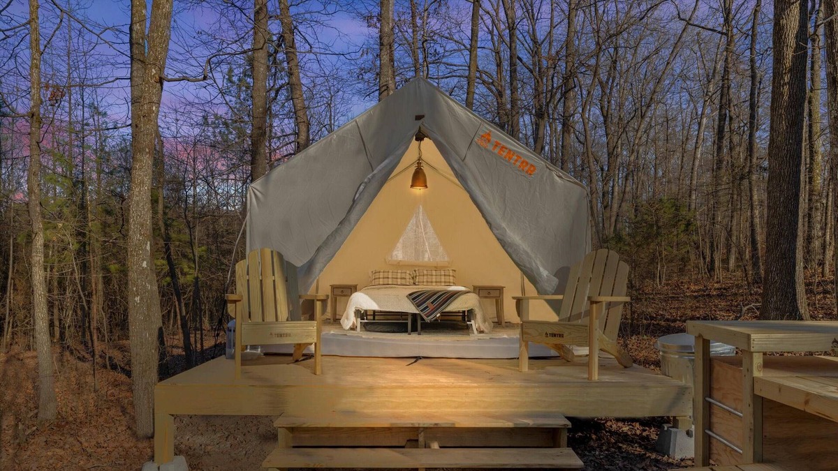 LaFayette RV Rental | Tentrr Signature Site - Moonpie Majestic Skies Getaway on Scenic Farm