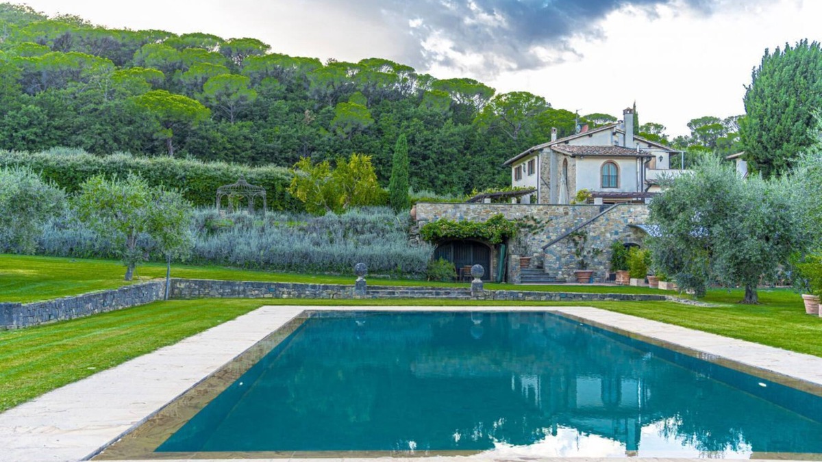 Mosciano Villa | Tenuta le Viste - beautiful Villa overlooking Florence