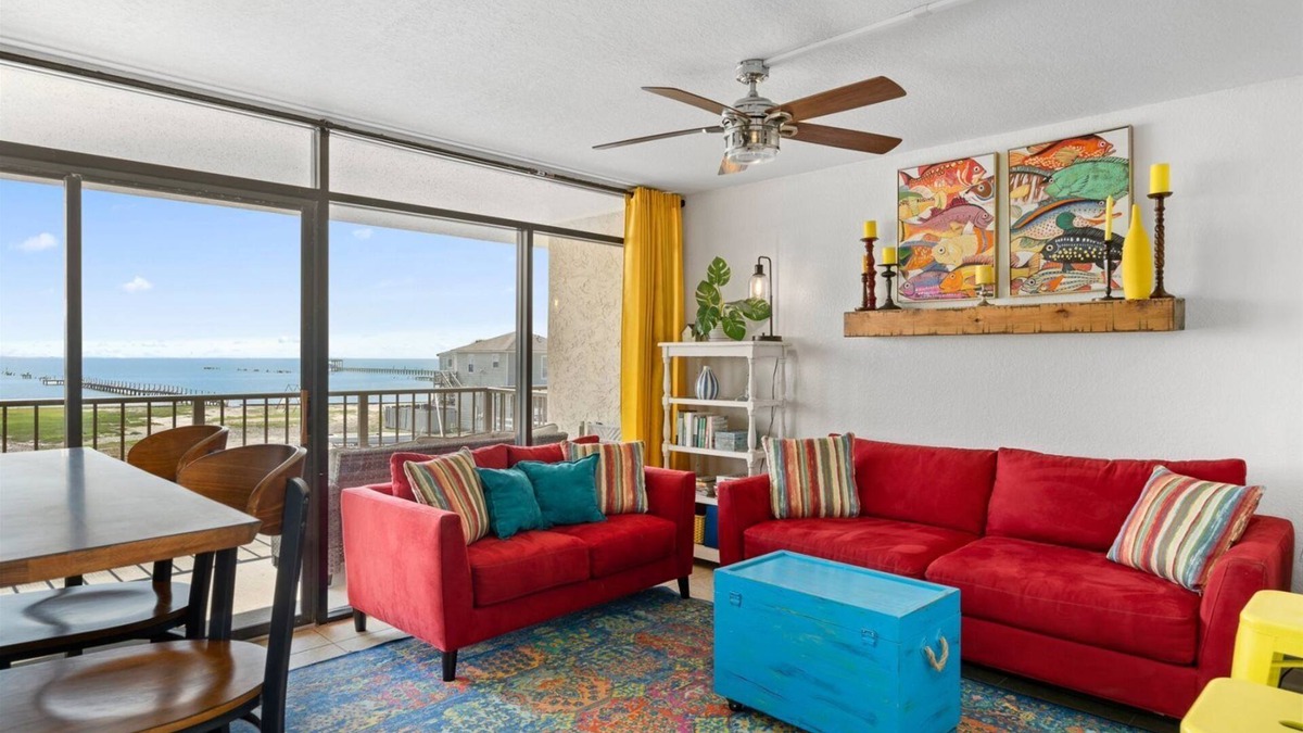 Rockport Condo | Tequila Sunrise | Lighted Pier, Pool Access!