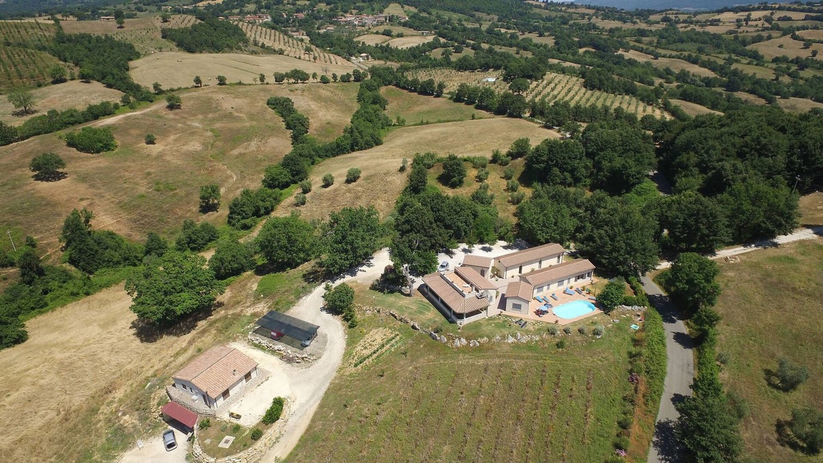 Semproniano House | Terme di Saturnia Country House La Meria