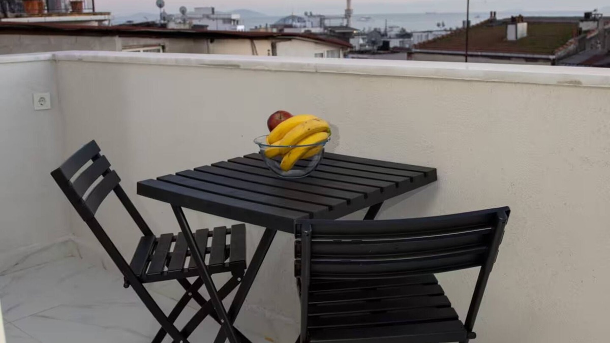 Kumkapi Apartment | TERRACE FLAT AT THE CENTER OF OLD CITY WITH JACUZZI