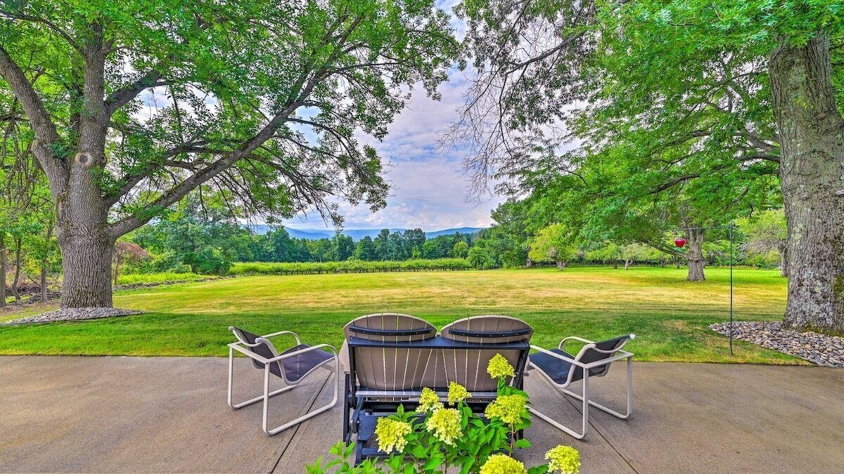 Central Bridge House | Terrace Mountain Orchard House