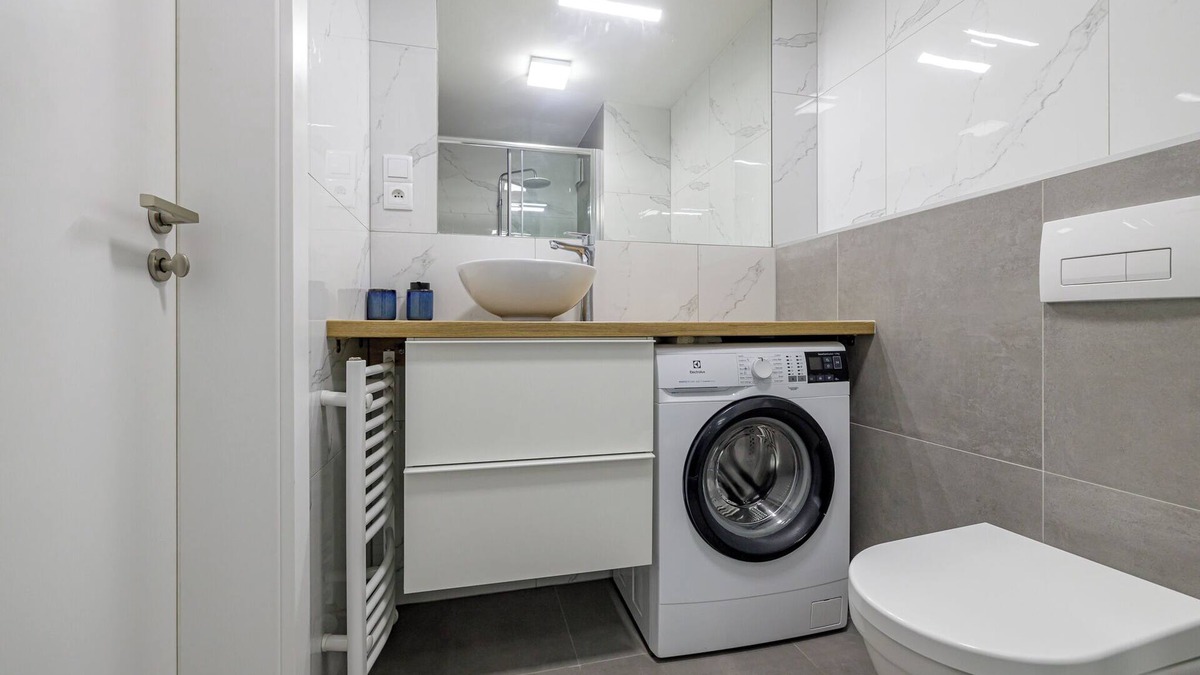 Nove Mesto Apartment | Terrace Vibes Studio, private parking, top location