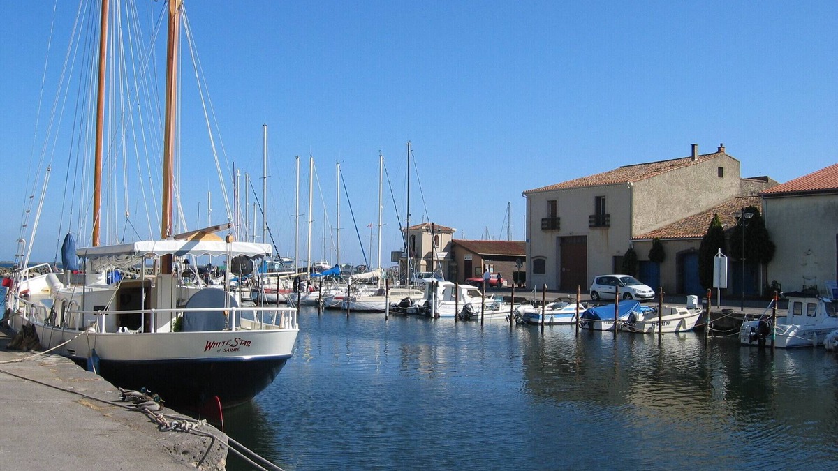 Marseillan Apartment | Terrace waterside views.Au bord de l'eau à Marseillan. September weeks available