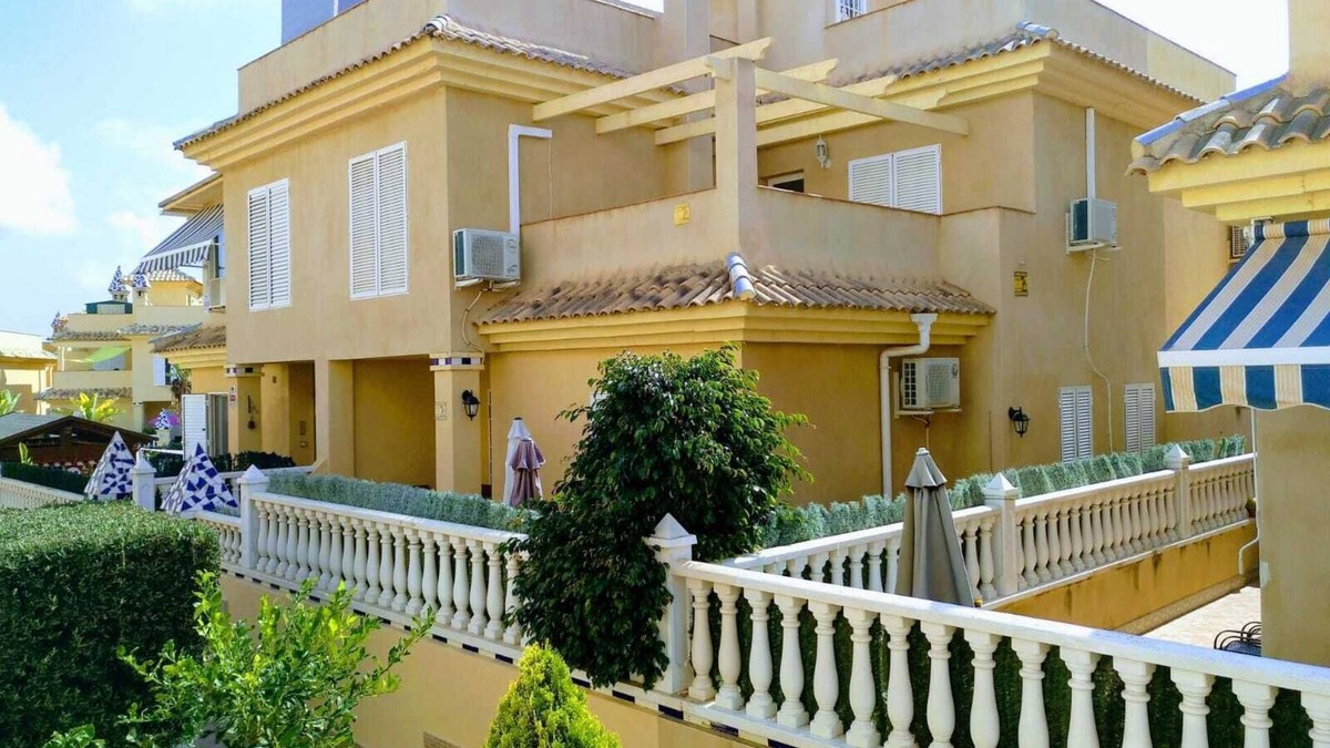 Monte Faro House | Terraced house in Santa Pola near the beach VT-467909-A