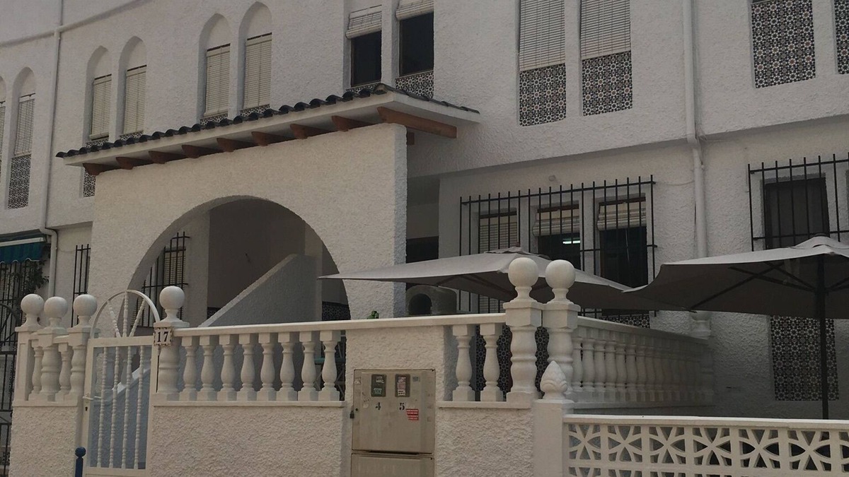 La Mata House | Terraced house, three minutes walk from the beaches of La Mata