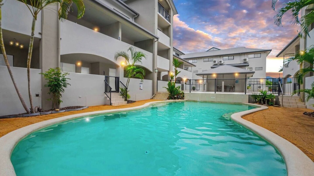 Parramatta Park Apartment | Terraces on Martyn A Breezy Tropical Pool Retreat