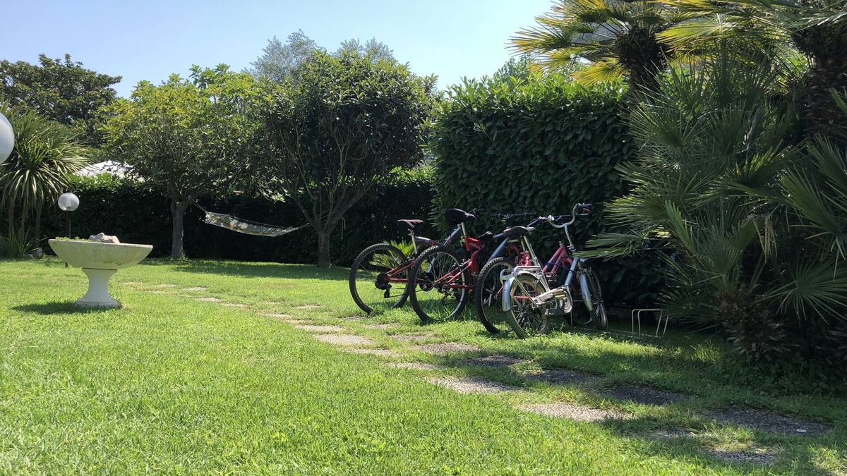 Latina Lido Villa | Terracina - Private Villa with garden