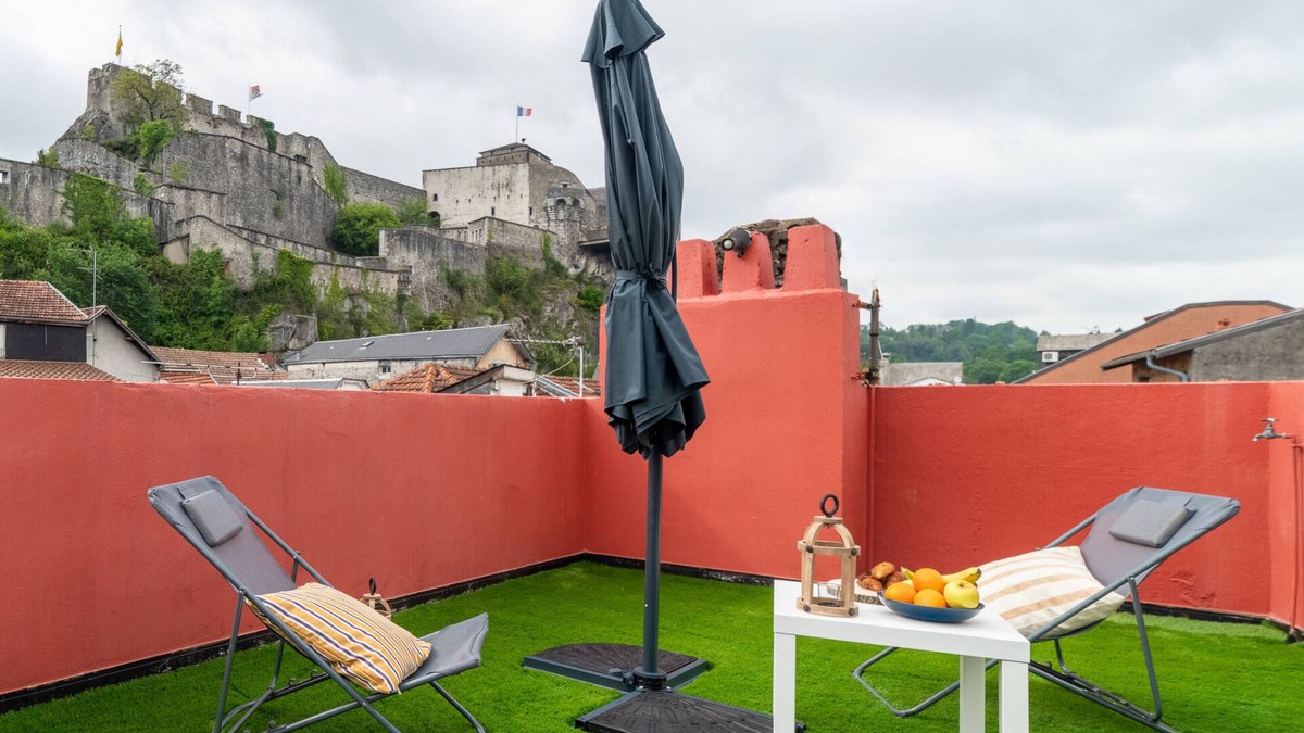 Lourdes Condo | Terrasse Privée & vue Panoramique - Climatisation - Wifi - Netflix