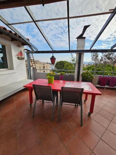 Elefsina Apartment | Terrazza 14, Family house in Elefsina