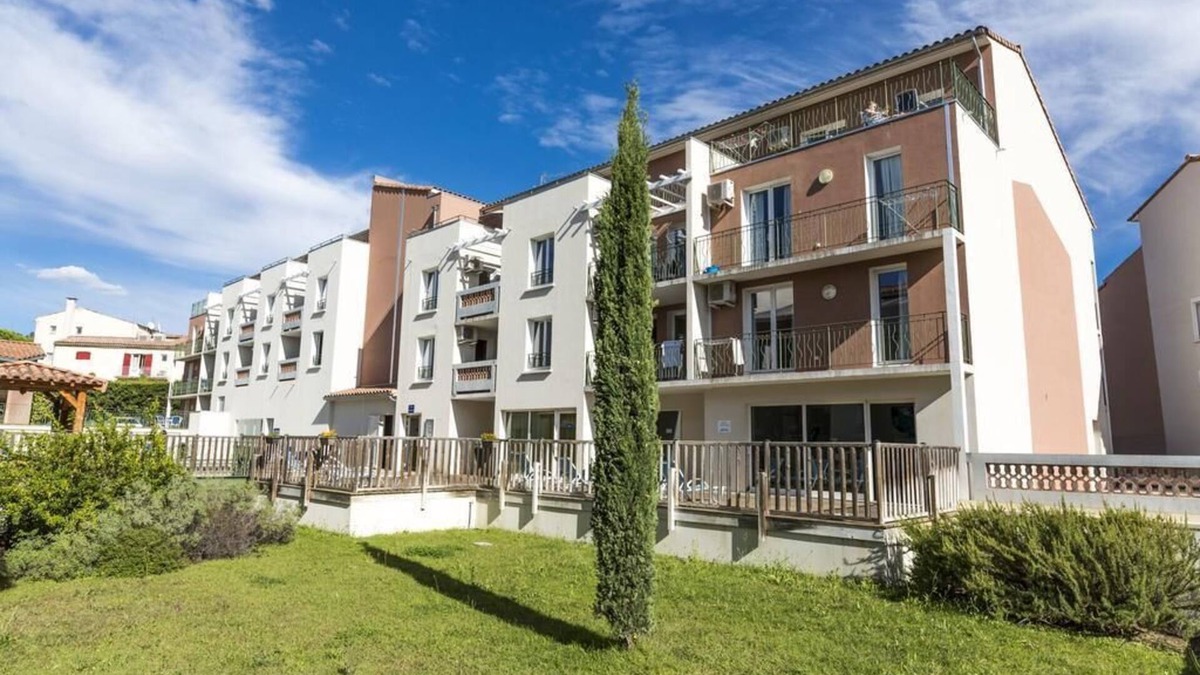 Greoux-les-Bains Apartment | Terres de France - Résidence Côté Provence