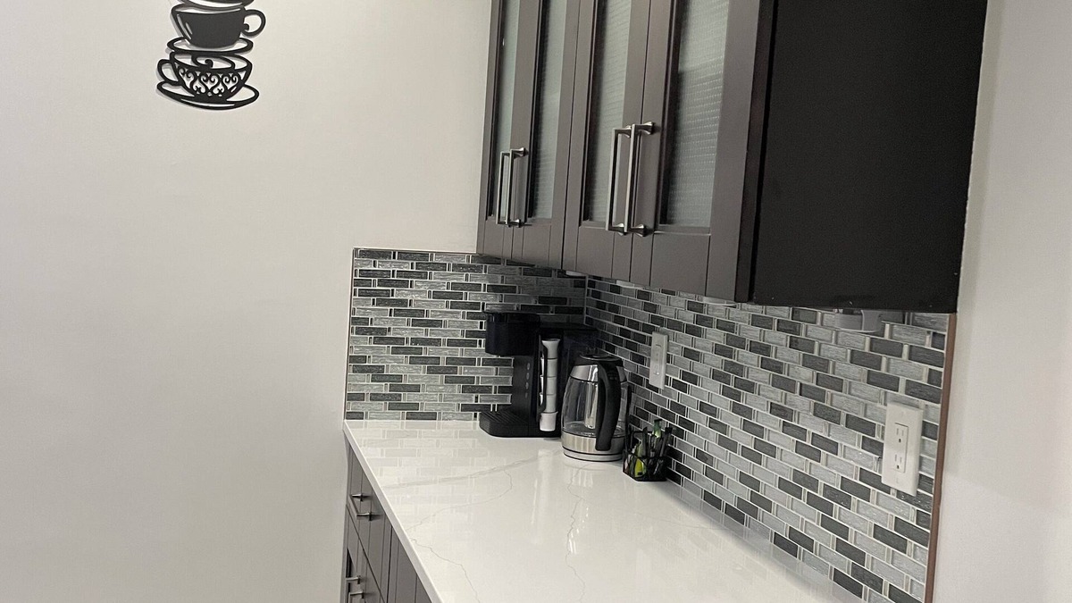 Roosevelt Apartment | Terrific 2-bedroom apartment in Roosevelt with AC, WiFi. Very peaceful & quiet n