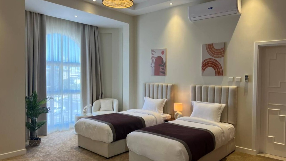 Al Wasl Villa | Terrific bedroom villa in Dubai - Female Only
