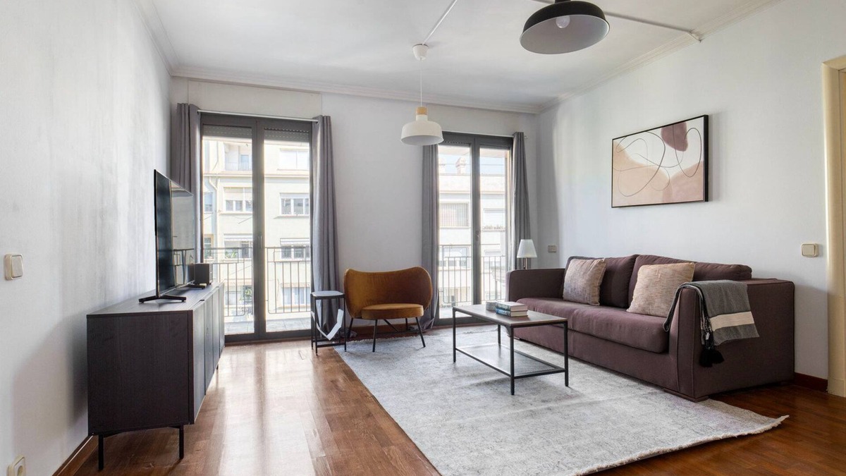 Sant Gervasi – la Bonanova Apartment | Terrific La Bonanova 2BR w/Doorman & Rooftop Pool, by Blueground