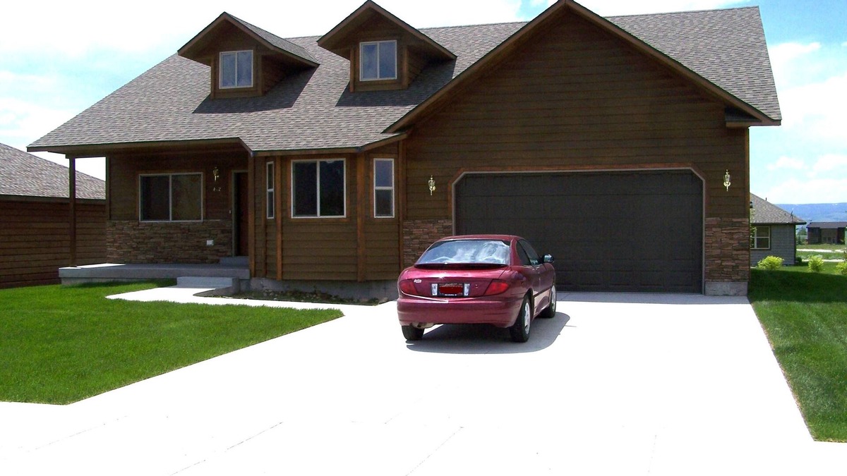 Driggs House | Teton Peek Retreat - Unique 4BR 3BA; Near Downtown Driggs & Grand Targhee