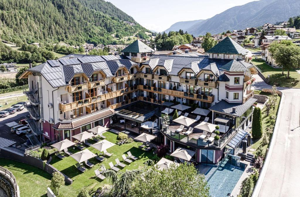 Almazzago Hotel | Tevini Dolomites Charming Hotel